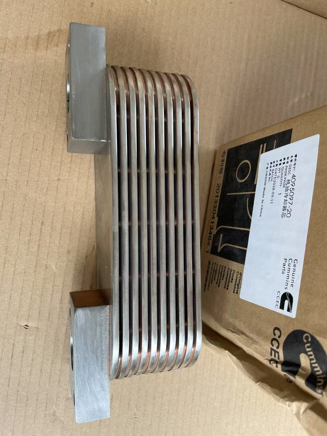 Product NameOriginal Cummins K19 Kta19 Diesel Engine Oil Cooler Core 4095097 3331668 3023079ModelOriginal Cummins K19 Kta19 Diesel Engine Oil Cooler Core 409509...